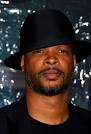 Damon Wayans has been tapped to star in an unnamed comedy for CBS based on ...