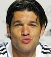 Swotti - Michael Ballack, las opiniones más relevantes - images?q=tbn:ANd9GcRWqKXCtAULIujBVbKdSpwETv-VlcVdGgbSOXG83jhqEhIV6gTepgOemTg