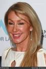 http://www.exposay.com/celebrity-photos/linda-thompson-mentor-las-promise-gala-honoring-tom-cruise-red-carpet-0GOiYb.jpg