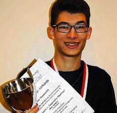 Jan Hemmerich holt in Hanau Pokal der Friseur-Azubis | MAIN-POST ...