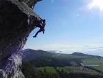 Kamouraska : Crux de Moby Dick 5.11b. Cliquez sur l'image pour l'afficher à - via Daymix