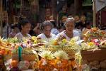 Balinese people by Jean-Marie Hullot in Balinese people, Hinduism in - via Daymix