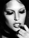 Catherine McNeil | Frillr