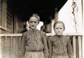 Minnie Carpenter, left, and her sister Mattie Carpenter of Gastonia, N.C. - MinnieandMattieCarpenter1908.jpg.w560h384