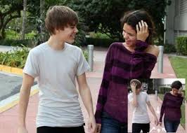  Justin Bieber Perfume Stinks Up NYC 