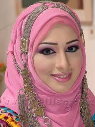Nice smile having hijab | Hijab Style | Pinterest | Abayas, Abaya ...