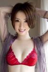 濑户早妃内衣写真，秀热辣S身材