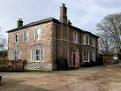 snobby middle class houses - via Daymix