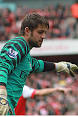 http://upload.wikimedia.org/wikipedia/commons/thumb/9/9b/Lukasz_Fabianski_Arsenal_vs_Birmingham_2010-11.jpg/210px-Lukasz_Fabianski_Arsenal_vs_Birmingham_2010-11.jpg