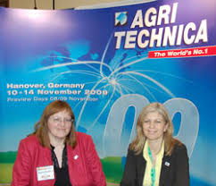 Agritechnica representatives Annette Reichhold (left) and Dr. Malene Conlong were talking with farmers at the Commodity Classic this week about planning a ... - cc09-agritechnica