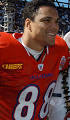 http://upload.wikimedia.org/wikipedia/commons/thumb/f/fd/Tony_Gonzalez_at_2005_Pro_Bowl_050213-N-3019M-002.jpg/200px-Tony_Gonzalez_at_2005_Pro_Bowl_050213-N-3019M-002.jpg