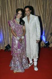 SRK, Priyanka @ Ganesh Hegde\u0026#39;s wedding reception - | Photo2 ... - ganesh-hegde-wedding-rection-(1)_060711022639