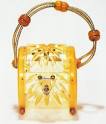 http://2.bp.blogspot.com/_Bf6UzKbHR7c/SULLmLstlhI/AAAAAAAAB_E/oD7yQXLe1HI/s400/vintage-lucite-purse.jpg