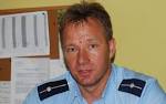 Mirosław Kozłowski Od 15 lat pracuje jako dzielnicowy. W policji od 18 lat. - image