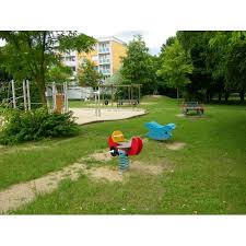 Bild 2 zum Spielplatz Erich-Schulz-Str. Ecke Anna-Hausen-Str. in ... - spielplatz-erich-schulz-str-ecke-anna-hausen-str-in-neuruppin_1276981020796