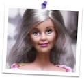 está la Barbie señora?