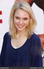 http://www.studentsoftheworld.info/sites/people/img/22759_annasophia-robb-the-game-plan-world-premiere-18cLO9.jpg