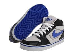 nike kids boys sneakers : ShieldsDESIGN