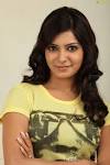 Samantha Sexy Navel And Thighs
