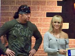 Michelle McCool <3  Images?q=tbn:ANd9GcS-juYZW0XsnR-ApsVAG4QS5tX5gKP_TMgXUm_lTqRmgnQpuFhr