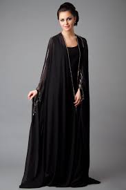 Top-20-Dubai-Style-Abaya-And-Hijab-For-Muslim-Girls-2016-UAE.jpg