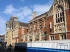 Divinity School facade. Trinity Street view. - via Daymix