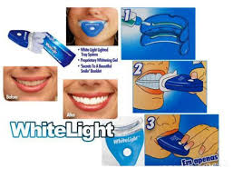 Jedan vaučer podrazumeva jedan White Light set za izbeljivanje zuba; Vaučer se može koristiti odmah po dobijanju, a najkasnije do 20. decembra 2012. godine ... - set