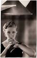 http://upload.wikimedia.org/wikipedia/commons/thumb/e/e1/Helen_Twelvetrees_1933.jpg/220px-Helen_Twelvetrees_1933.jpg