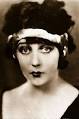 http://upload.wikimedia.org/wikipedia/commons/thumb/5/5d/Barbara_LaMarr.jpg/220px-Barbara_LaMarr.jpg