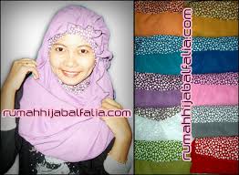 Grosir Jilbab Surabaya | Hoodie Kerut April Jasmine - RUMAH HIJAB ...