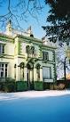 Club where many famous musicians, including the early Beatles, played. - via Daymix