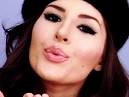 Perfect Winged Cat Eyeliner &