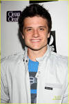 http://images2.fanpop.com/images/photos/7500000/Josh-TCA-josh-hutcherson-7572797-817-1222.jpg