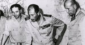 البطل المصرى المشير احمد اسماعيل ... قائد الجيش المصرى فى حرب اكتوبر 1973 ووزير الدفاع Images?q=tbn:ANd9GcSCH2DacdnbsK5RQ6aCp78yjxOoIySTiPPhRJxm4Ogkc8DYpAM-&t=1