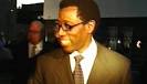 Video: Wesley Snipes fights to