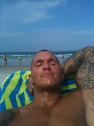 A la plage avec Randy Orton Images?q=tbn:ANd9GcSCcC567zCoFDmsKJpL6d-uDLmMww2IQ0DA1zJRYk67cTvVj39EY4ohk1o3