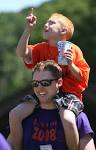 PricewaterhouseCoopers provides big sibs for a day at the zoo ...