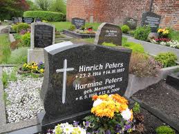 Grab von Hinrich Peters (23.02.1914-14.10.1997), Friedhof Osteel