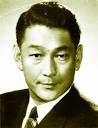 1958年，谢添因主演《林家铺子》