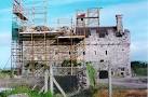 The 16th-17th century castle - via Daymix
