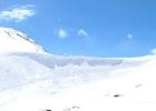Ski in the alps on bright day - via Daymix