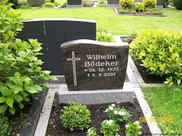 Grabstein von Wilhelm Bödeker (26.12.1935-02.09.2001), Friedhof Etzel. Häufige Nachnamen auf diesem Friedhof: - et017