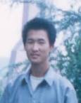 吕震上学时的照片（资料）