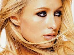 http://allwallpaper00.blogspot.com/2012/10/paris-hilton-wallpaper.html