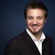 http://www.infamouskidd.com/wp-content/uploads/2010/09/Jeremy-Renner.jpg