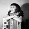 Vintage Vivant » Archive » EDITH PIAF: le petit oiseau