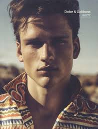 Handsome Canadian model Simon Nessman hits the arid desert to model cool summer suiting and vibrant prints from the likes of Prada, Dolce &amp; Gabbana, Etro, ... - Simon-Nessman_British-GQ_01