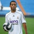 http://www.picgifs.com/soccer-graphics/soccer-graphics/marcelo/soccer-graphics-marcelo-330727.jpg