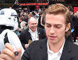 http://upload.wikimedia.org/wikipedia/commons/thumb/2/22/Hayden_Christensen_05-2005.jpg/240px-Hayden_Christensen_05-2005.jpg