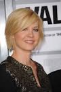 http://1.bp.blogspot.com/-lzdvhUzG_Ws/Ti1Bf_zEekI/AAAAAAAACSE/iI1tQg86qrQ/s1600/Jenna%2BElfman%2BHairstyle.jpg